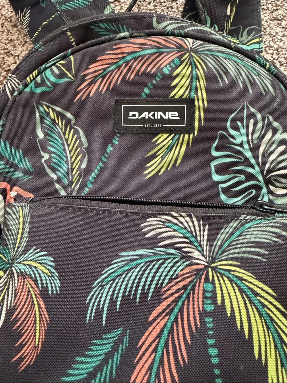 Dakine Essentials Mini 7L Backpack Tropical Utopia UEC